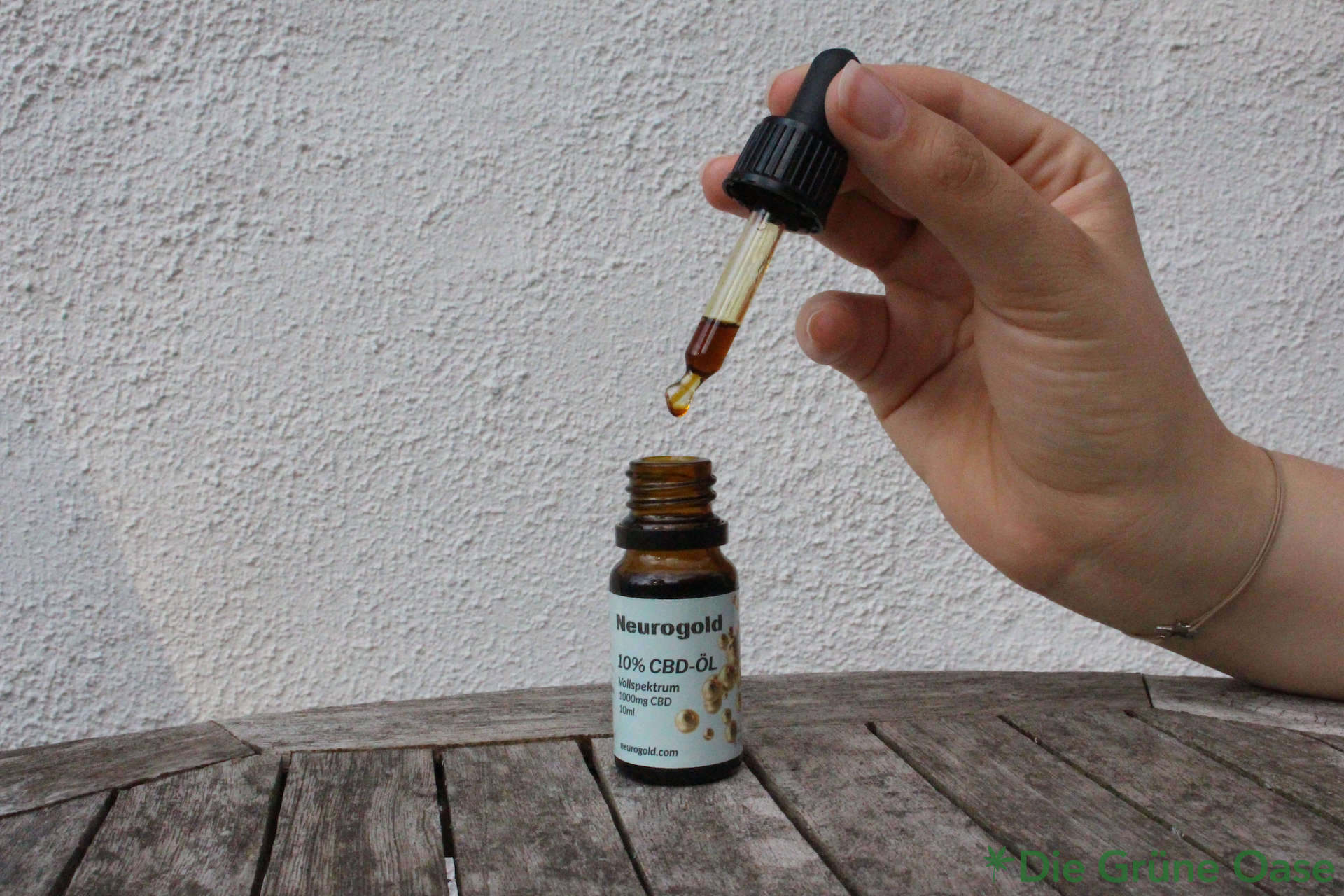 Neurogold CBD Öl Pipette Dosierung und Anwendung